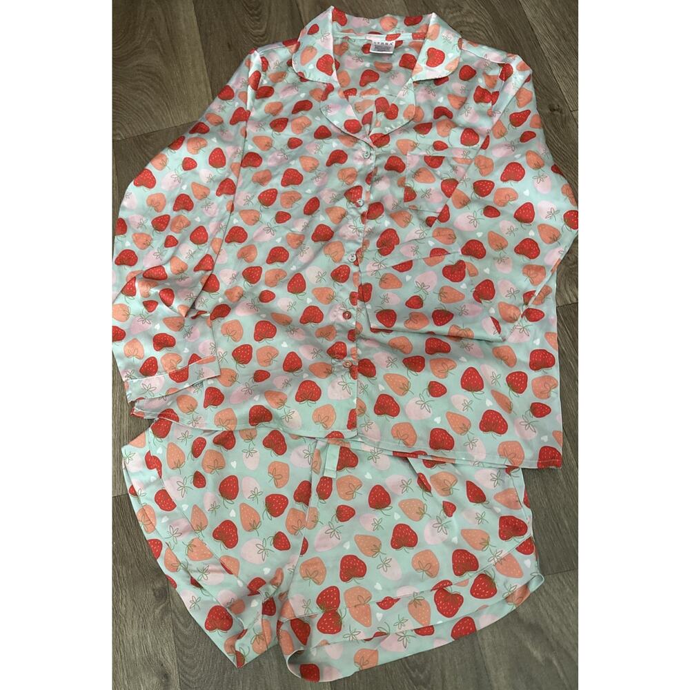 Strawberry Pajama Set Long Sleeve Shirt With Shorts. Size M